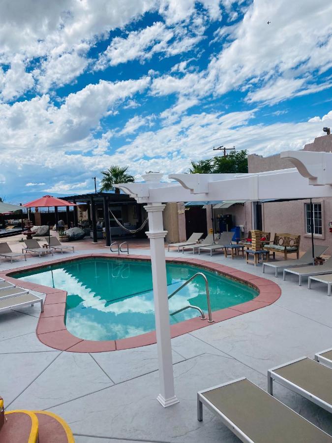 Mi Kasa Hot Springs 420,Adults Only, Clothing Optional Hotel Desert Hot Springs Exterior photo
