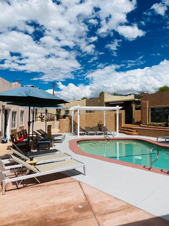 Mi Kasa Hot Springs 420,Adults Only, Clothing Optional Hotel Desert Hot Springs Exterior photo