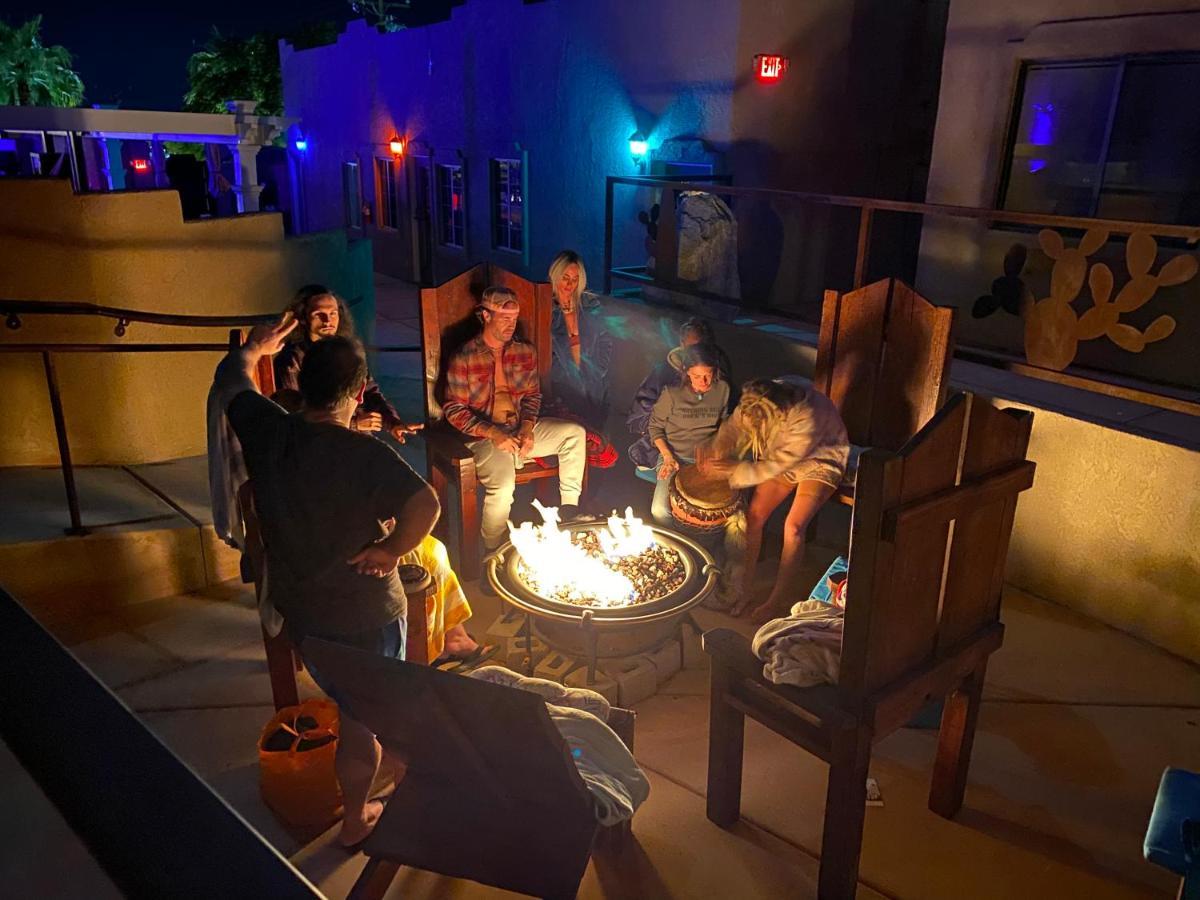 Mi Kasa Hot Springs 420,Adults Only, Clothing Optional Hotel Desert Hot Springs Exterior photo