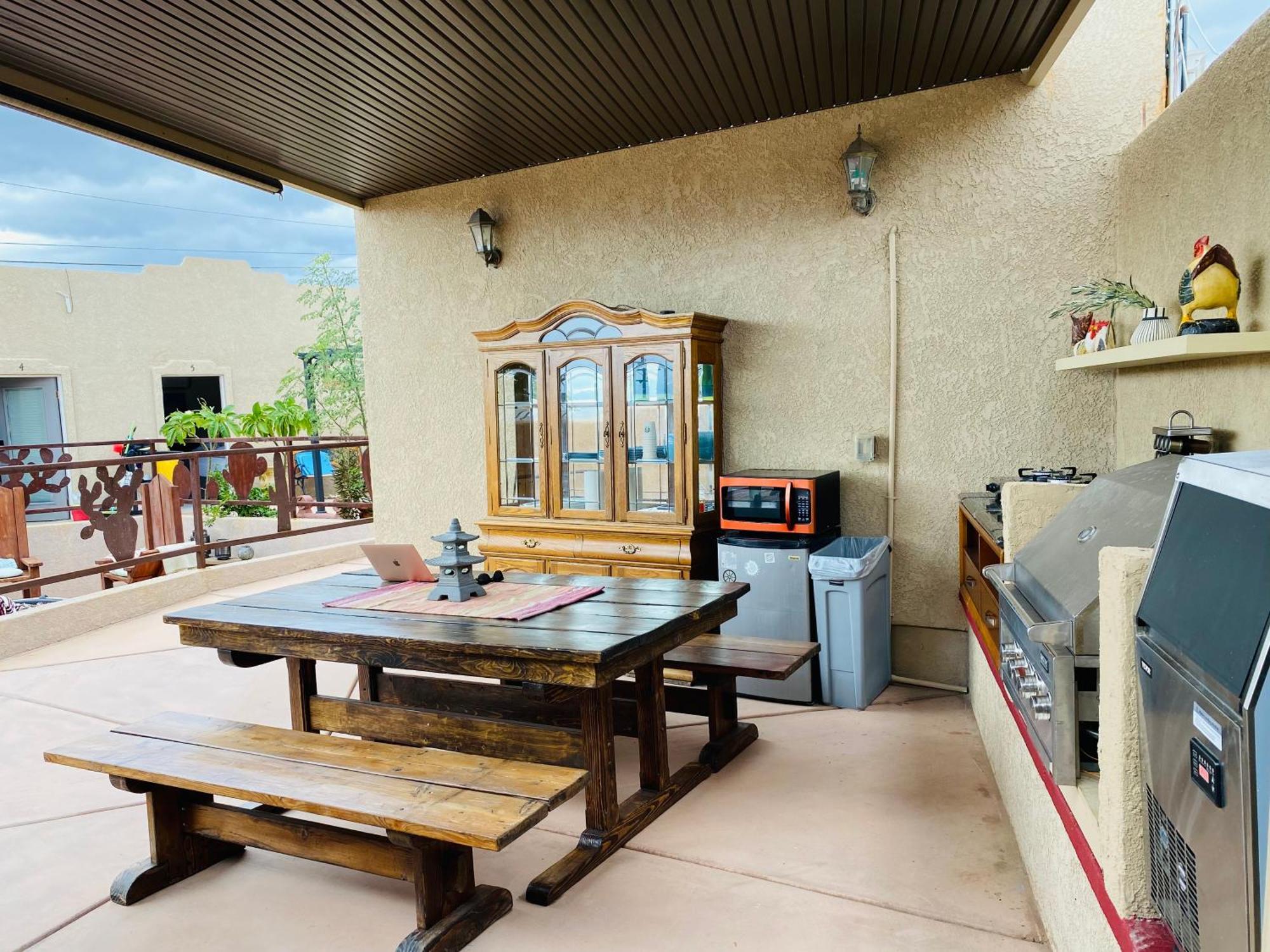 Mi Kasa Hot Springs 420,Adults Only, Clothing Optional Hotel Desert Hot Springs Exterior photo